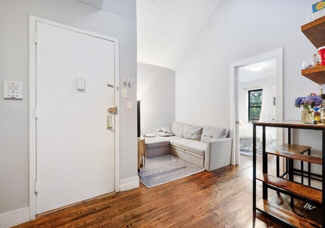 Building Photo - 2 bedroom in New York NY 10011