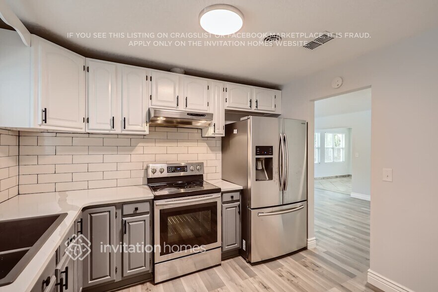 Building Photo - 7912 Argentine Dr W