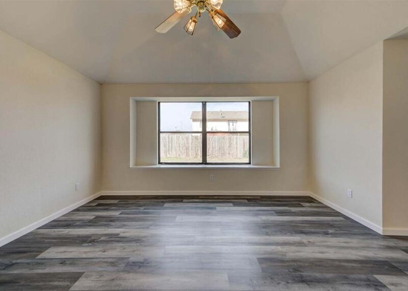 Building Photo - 8125 Jason Dr