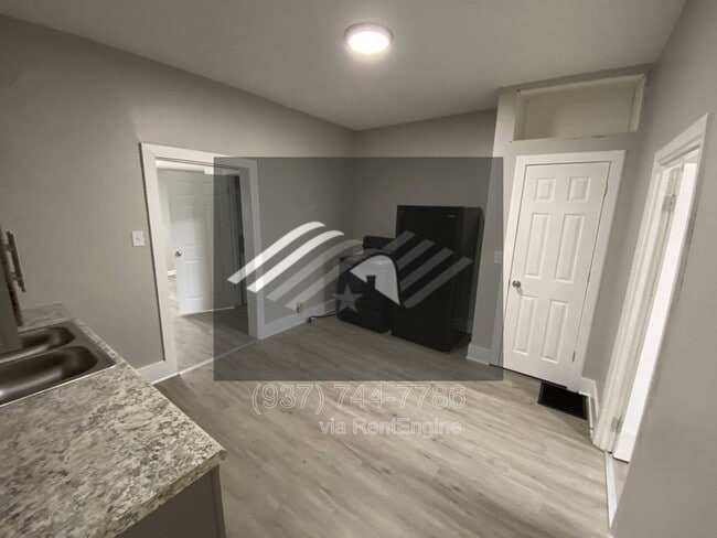 Building Photo - 4702 Bryant Ave