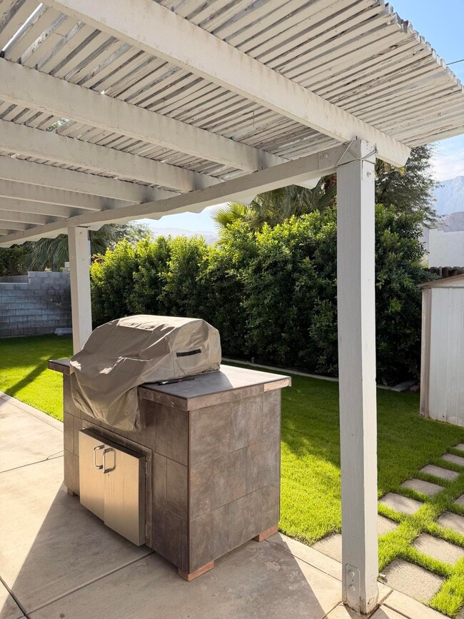 Building Photo - 51905 Avenida Velasco