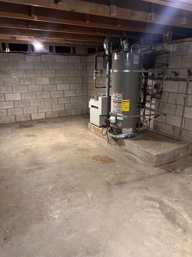 Building Photo - 2 Bed/1 Bath Home in Fallon