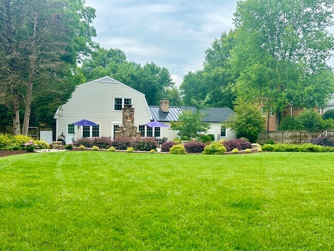 Building Photo - 1835 Manor Mill Rd