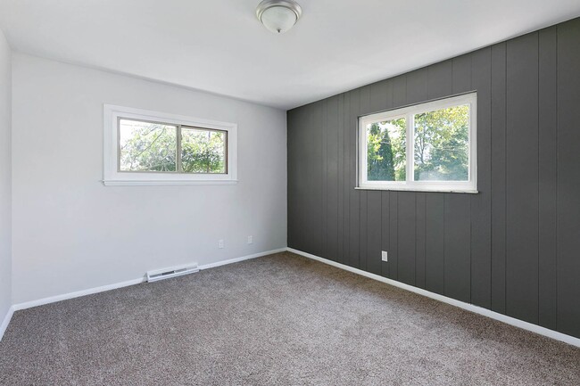 Building Photo - MONFORT HEIGHTS: Adorable 3 bed 2.5 bath b...