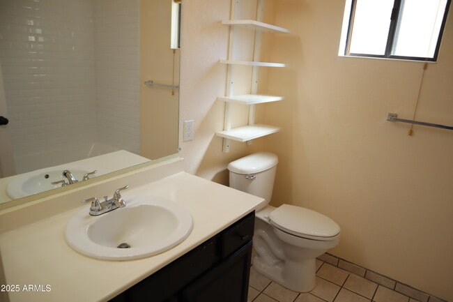 Building Photo - 3330 Ridge Crest St