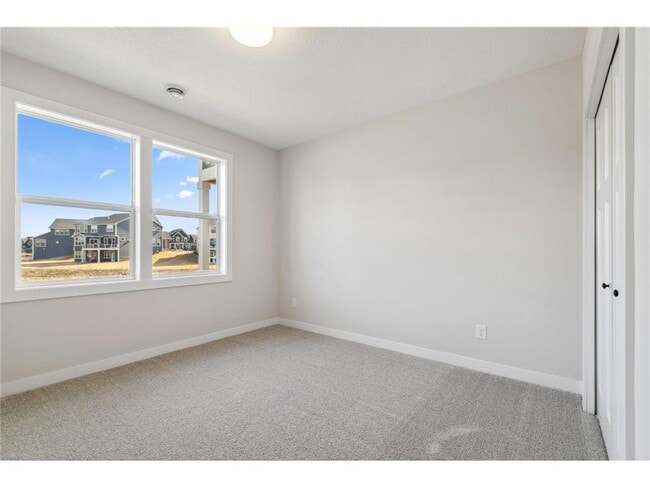 Building Photo - 10180 Shadyview Ln N