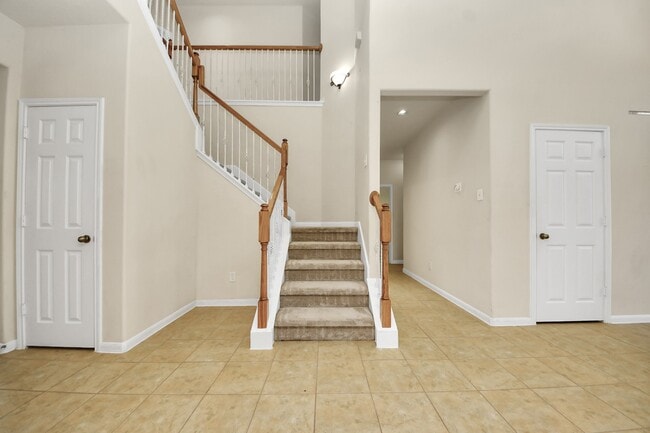 Building Photo - 12506 Short Springs Dr