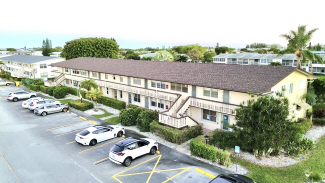 Building Photo - 10 Kent A