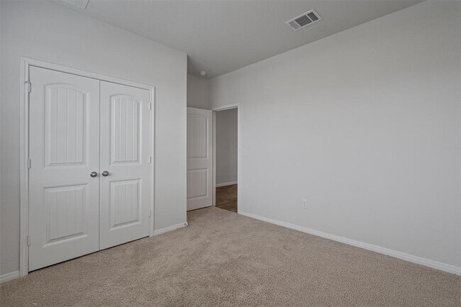 Building Photo - 109 Charles Trl