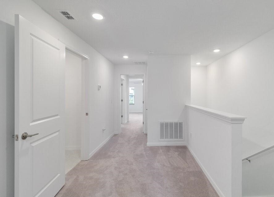 Building Photo - 8305 Crescent Oaks Dr