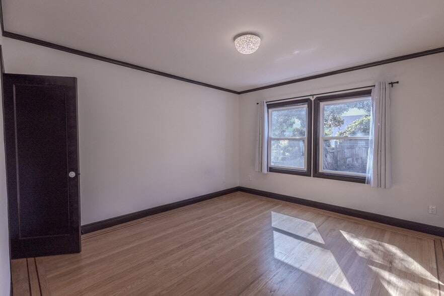 Building Photo - 212 Tocoloma Ave