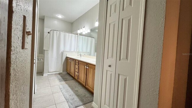 Building Photo - 3901 Ballinore Pl