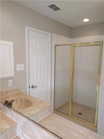 Building Photo - 610 Buttercup Cir