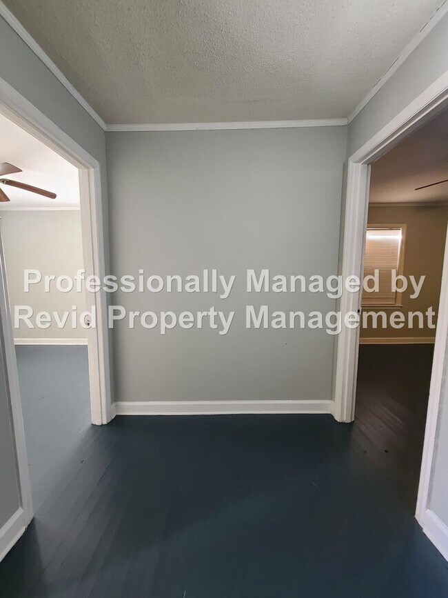 Building Photo - 1245 Elliston Rd