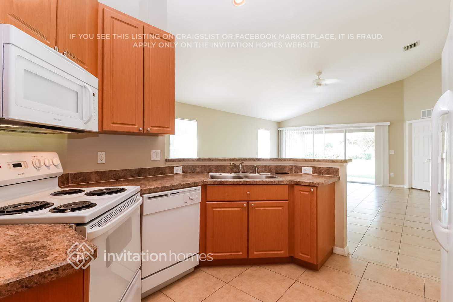 Building Photo - 6647 Cambridge Park Dr