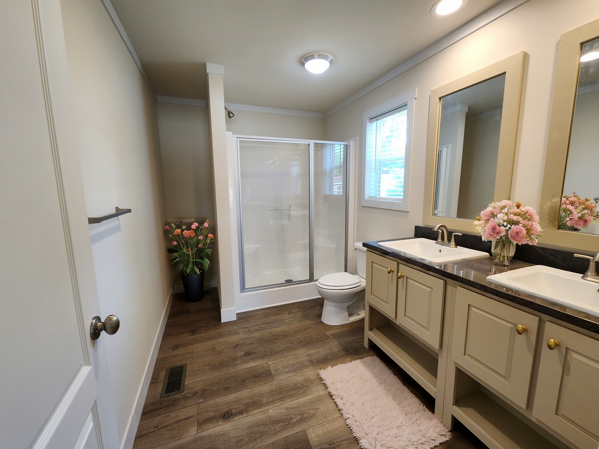 Building Photo - 17 Video Ct