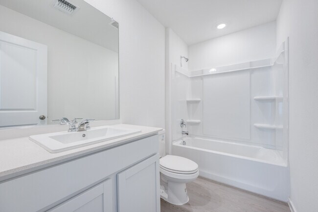 Building Photo - 1301 Salton Ln