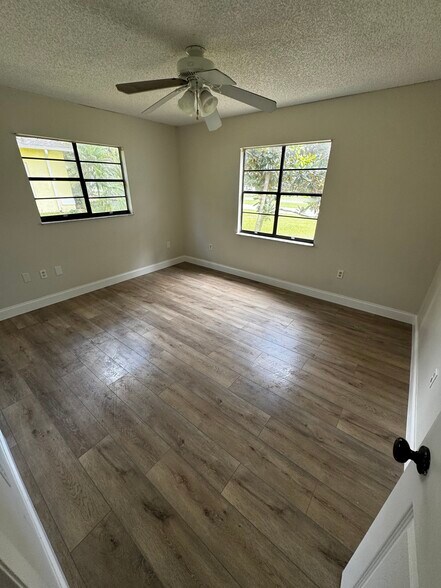Building Photo - 4709 Parkway Blvd