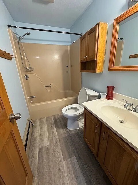 Building Photo - 21 Creston St