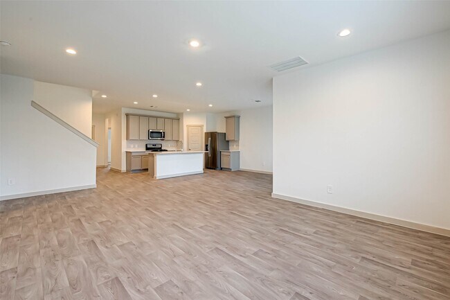 Building Photo - 250 John House Ln