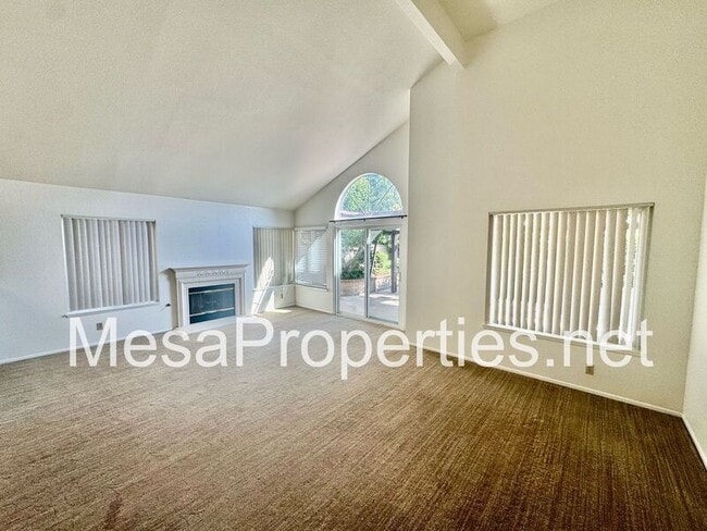 Building Photo - 1488 Poppy Ave