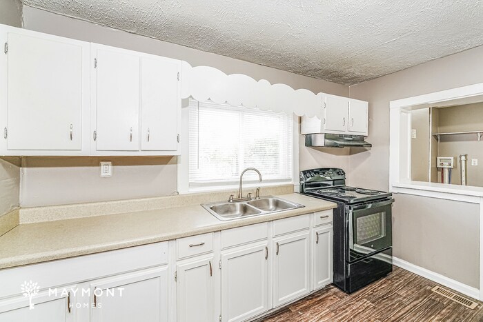 Building Photo - 1153 14th Pl SW