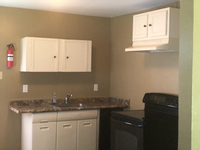 Building Photo - 3758 Alta Vista Dr E