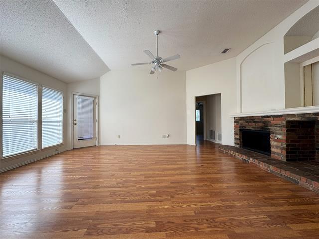 Building Photo - 4624 Booth Dr