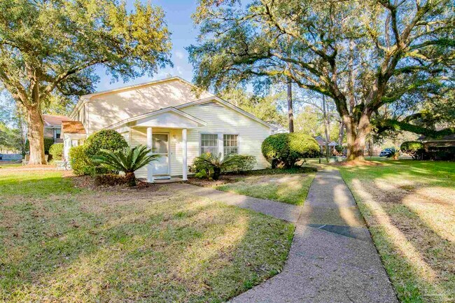 Building Photo - 3307 Kingswood Ct