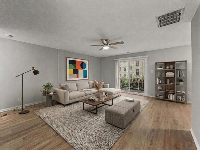 Interior Photo - 200 E. Maple Avenue