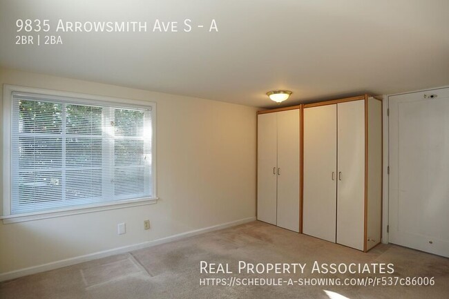 Building Photo - 9835 Arrowsmith Ave S