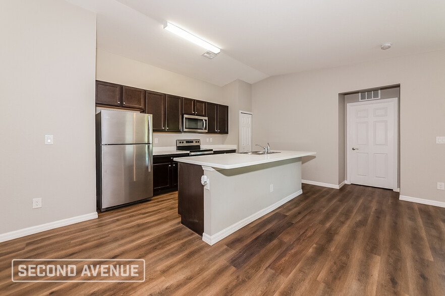 Building Photo - 8206 Latour Ave