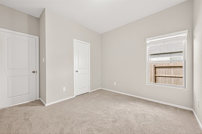 Building Photo - 5330 Buffalo Grass Ln