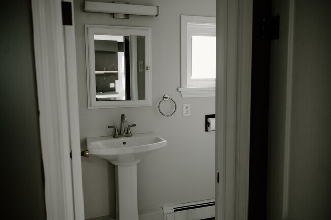 Building Photo - 354 Terrace Blvd