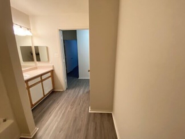 Building Photo - 1 Bed, 1 Bath, downstairs at The Haven