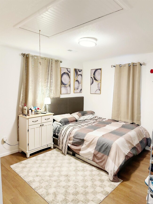 Building Photo - 4953 Lahmeyer Rd