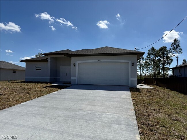 Building Photo - 3005 31st St W