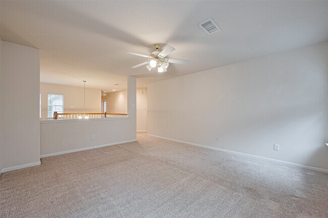 Building Photo - 18 W Greenhill Terrace Pl