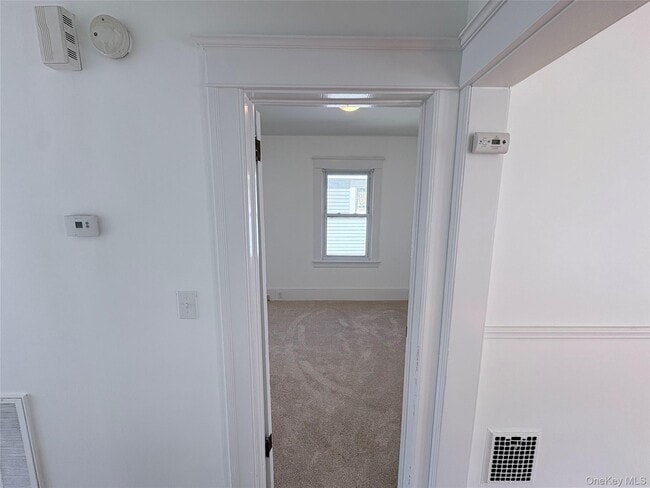 Building Photo - 23 May St