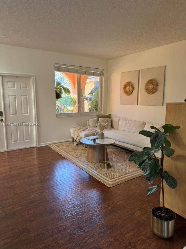 Building Photo - 1463 Banyan Way