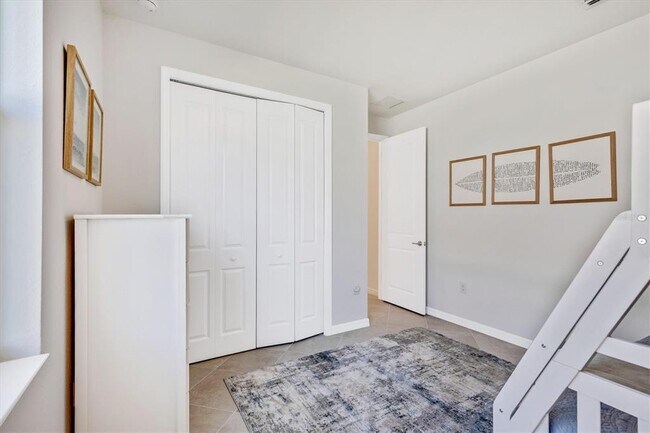 Building Photo - 17617 Santorini Ct
