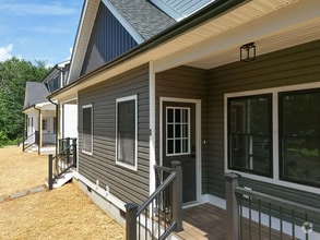 Building Photo - 1006 Pocahontas Ave