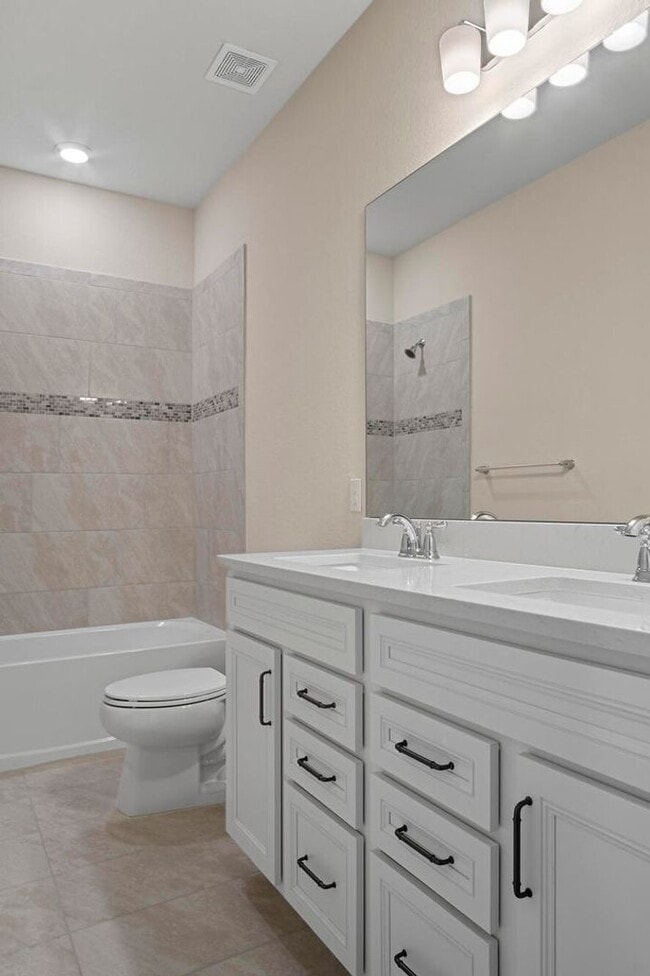 Building Photo - 4837 Chantilly Rd