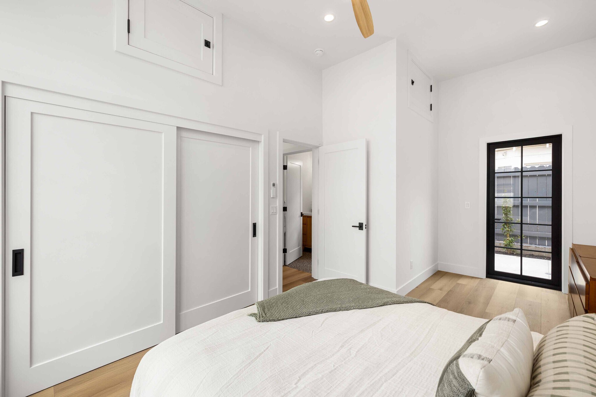 Building Photo - 603 Garnet St