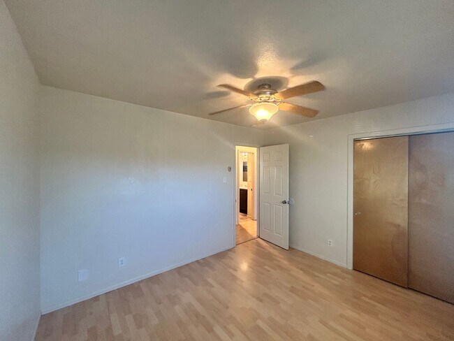 Building Photo - 3BD/1BA Home with Newly Remodeled Kitchen