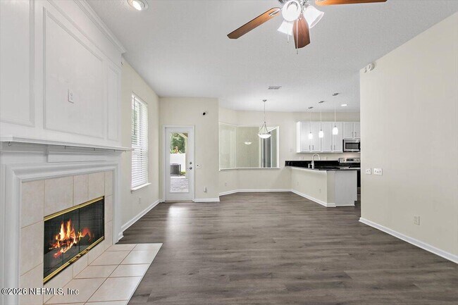Building Photo - 8884 Hampton Landing Dr E