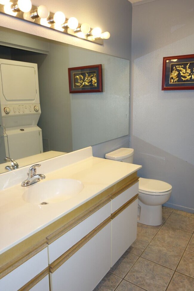 Building Photo - 2 BD / 2 BA Ground Floor Unit in Mililani!  *Pets Negotiable*