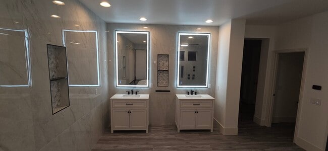 Building Photo - 22615 Summerfield