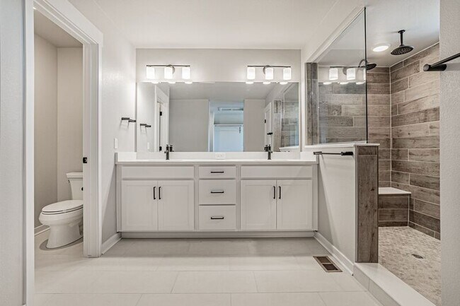 Building Photo - 5720 Slate River Pl