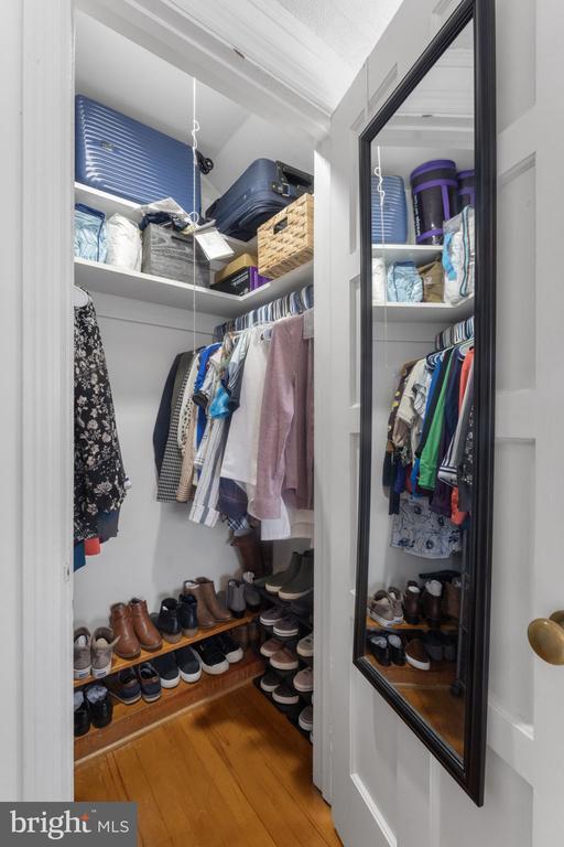 Building Photo - 5816 N Kings Hwy